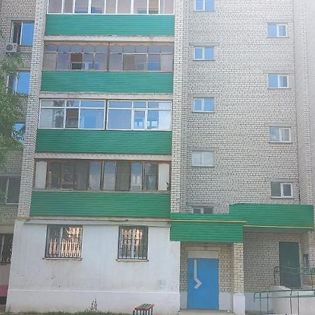 1-Комнатная Квартира 乌拉尔斯克 外观 照片